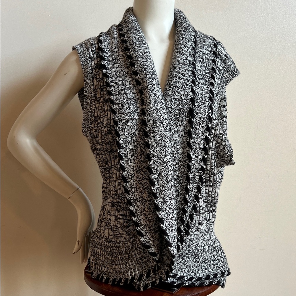 Jenny vintage Black and Gray Knit Vest with dual collar